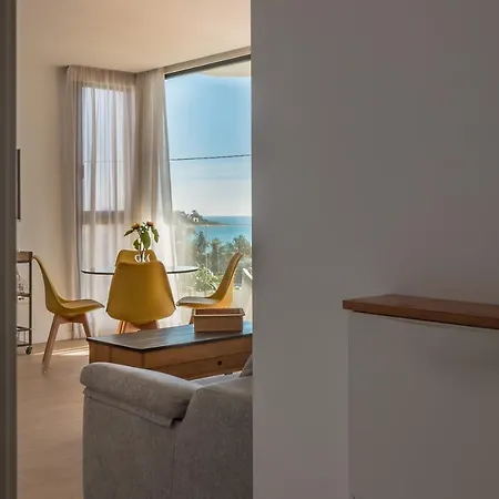 Modern Sea Front Sea Waves Apartment Alicante