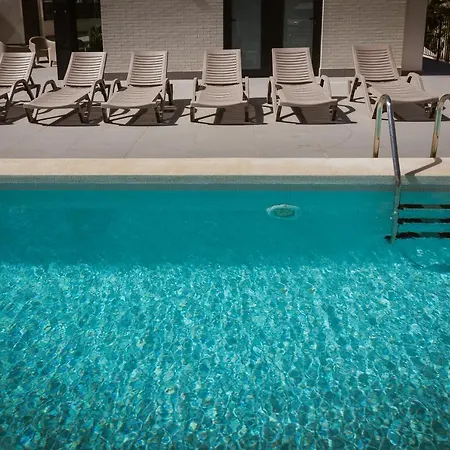 Modern Sea Front Sea Waves Apartment *